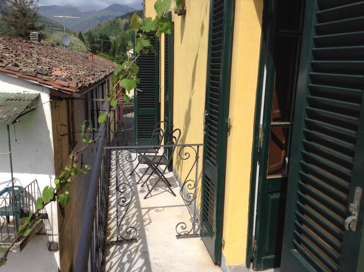 Casa Fontana Tuscany B&B Barga Habitación foto